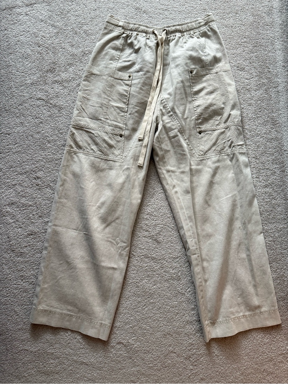 Mustard Seed Women's Cargo Pants in Light Beige
